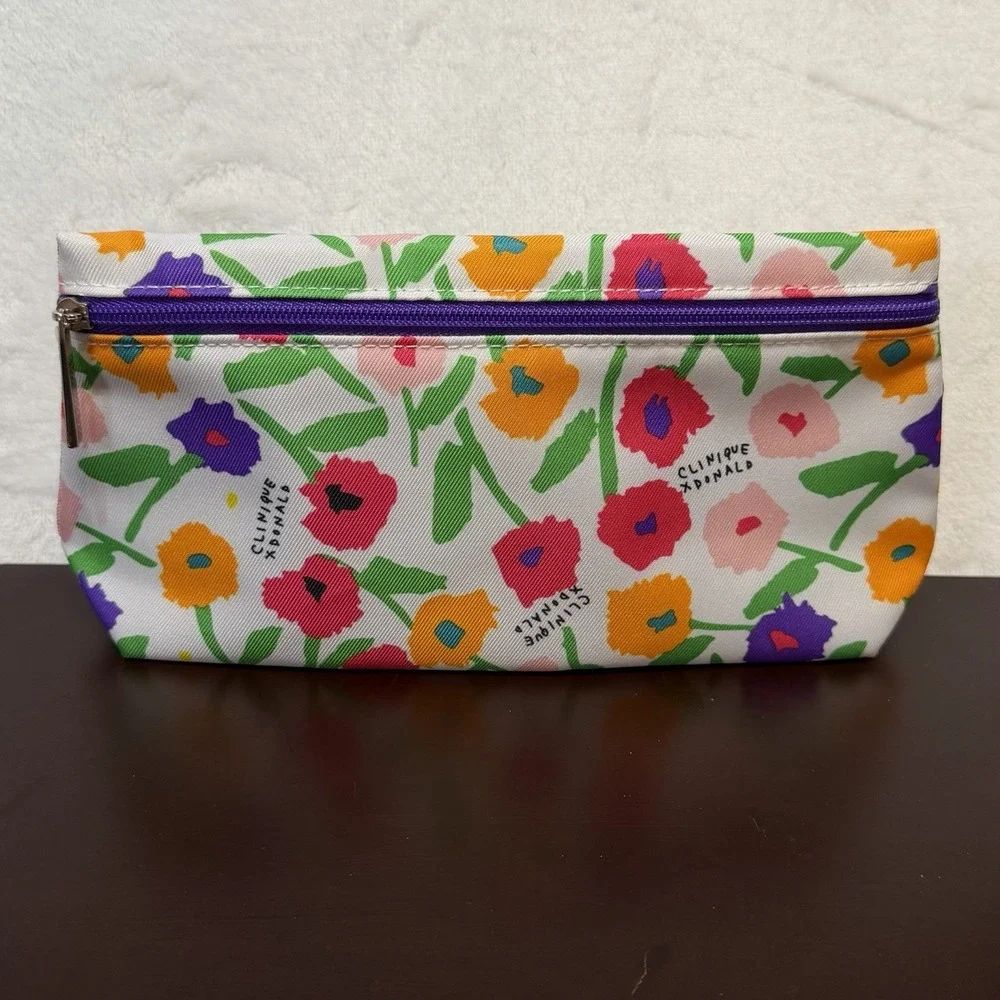 Clinique x Donald Floral Cosmetic Travel Makeup Bag Zipper Closure Purple Unused